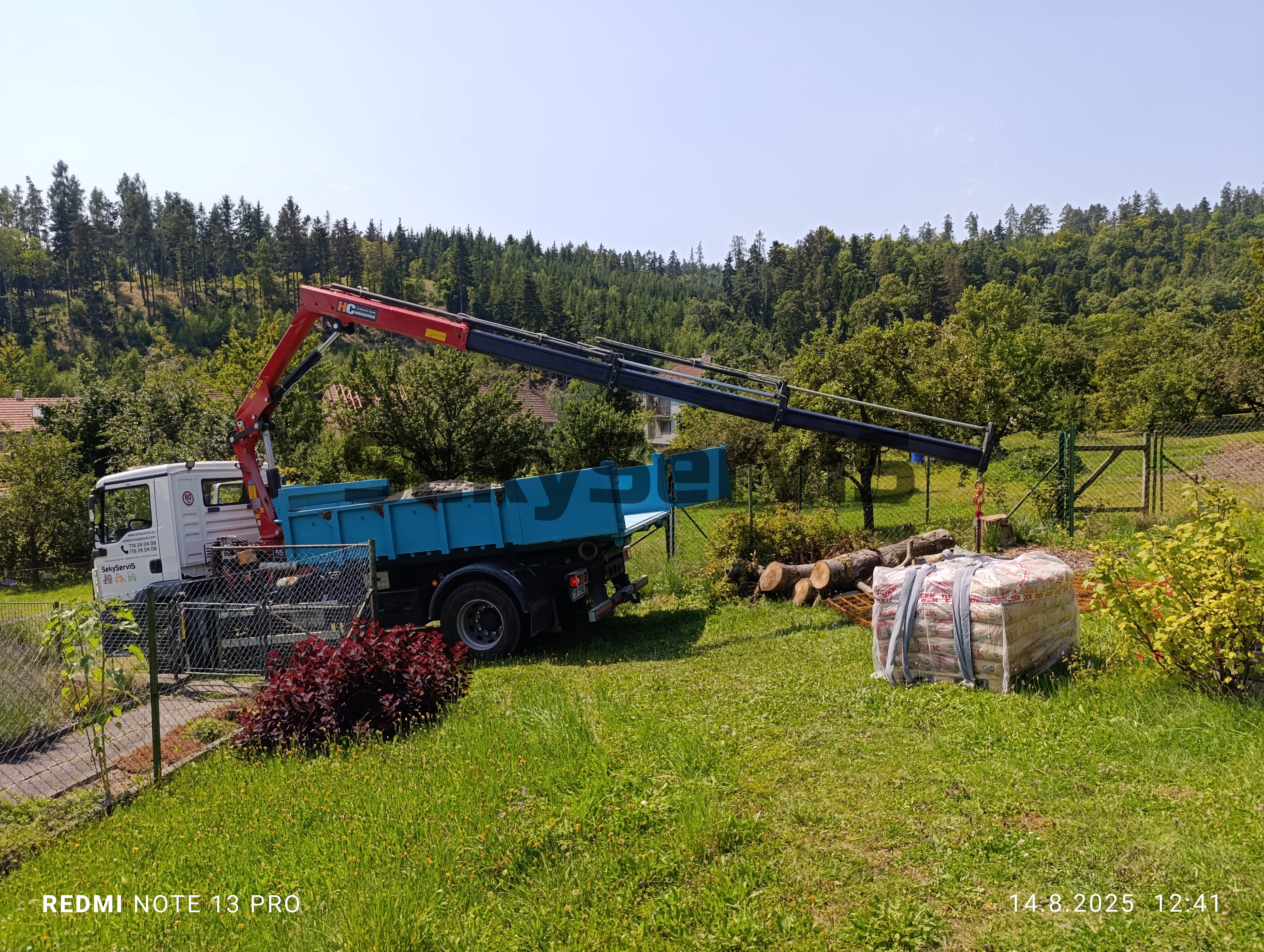 Dovoz a složení stavebního materiálu