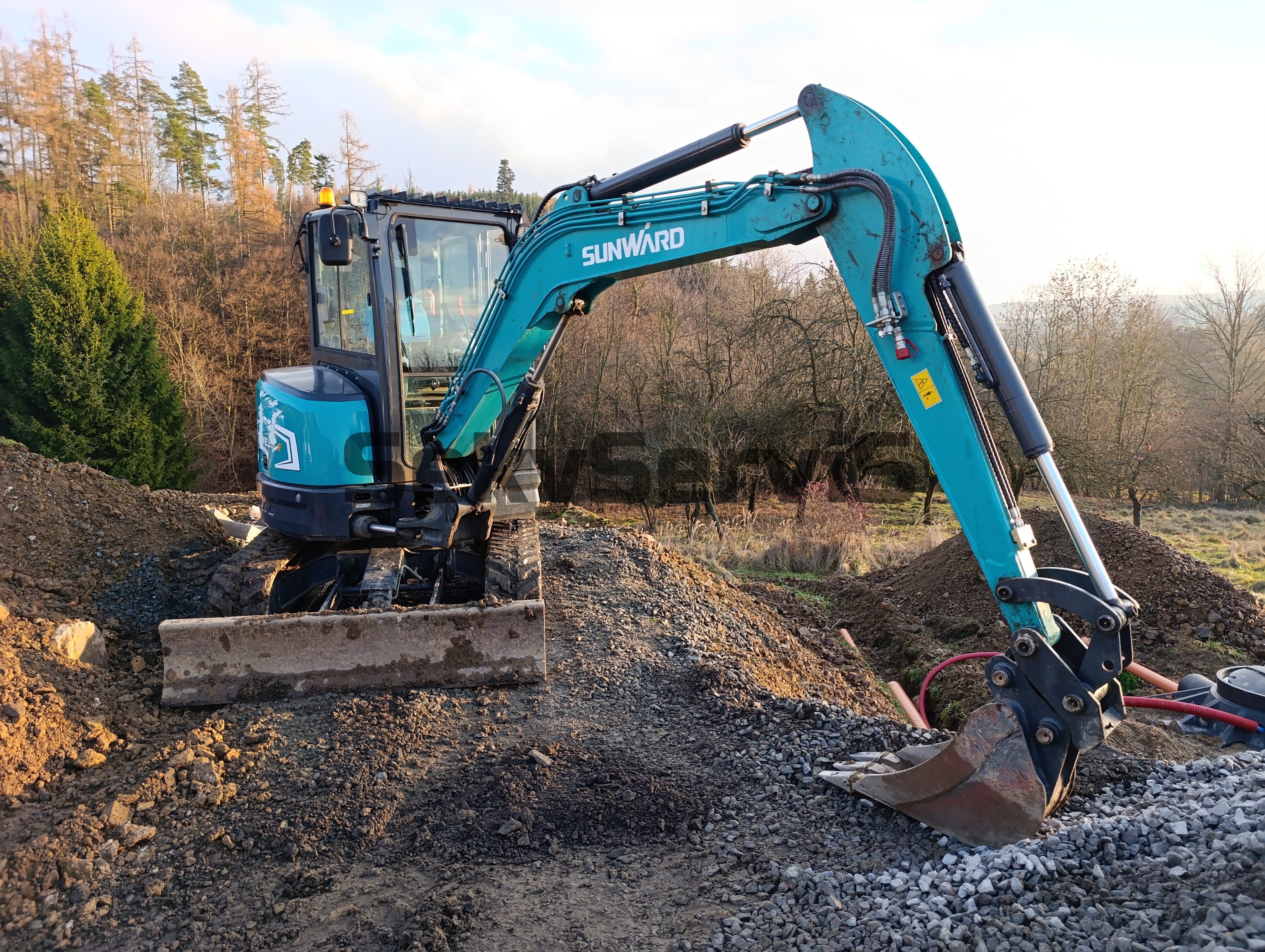 Výkop na základy pro pojezdovou bránu