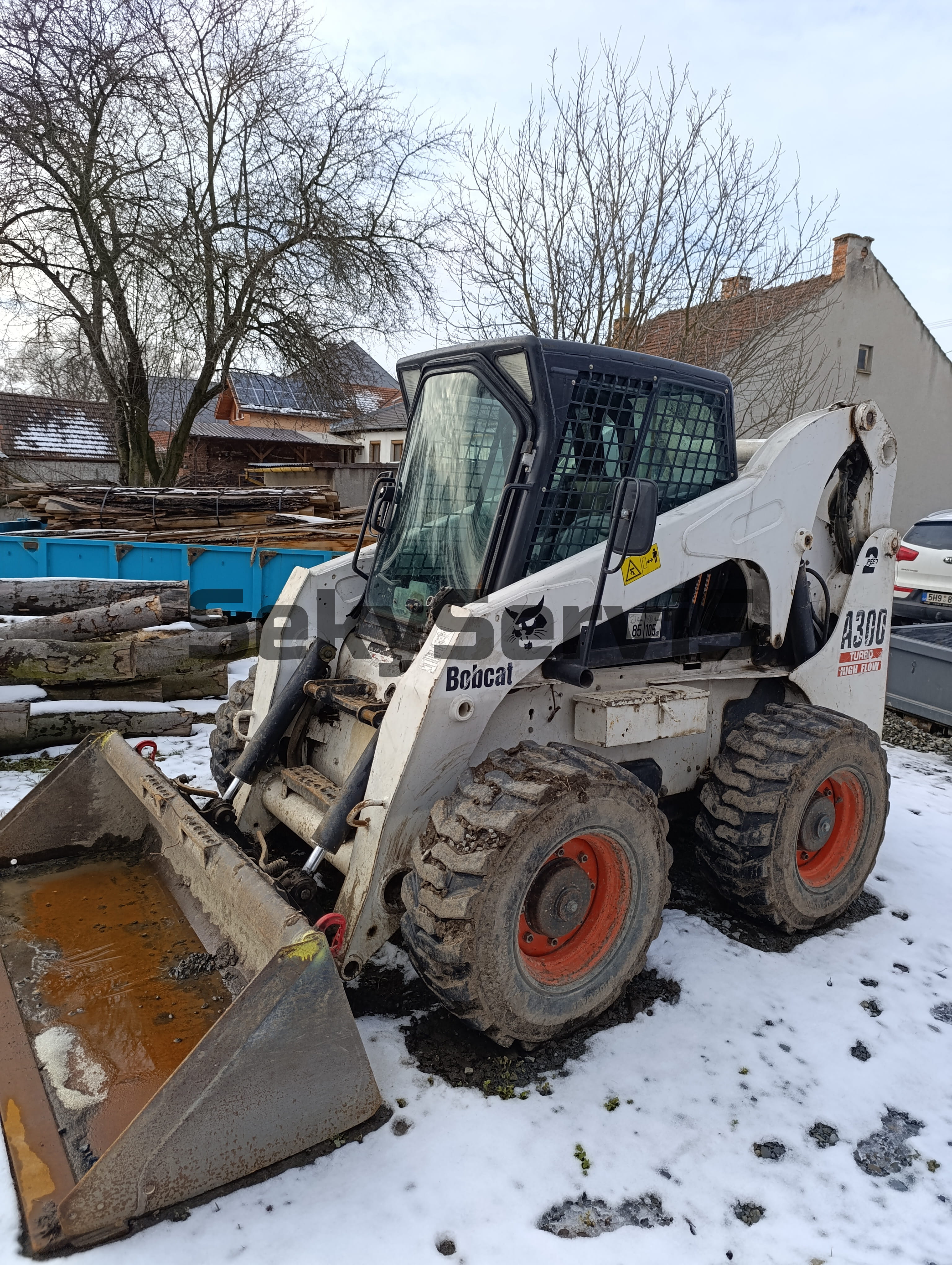 Práce s nakladačem BobCat